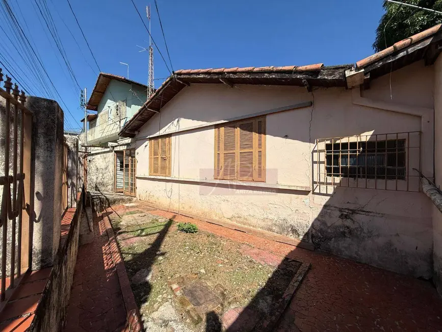 Foto 2 de Casa com 3 quartos à venda, 170m2 em São Camilo, Pouso Alegre - MG