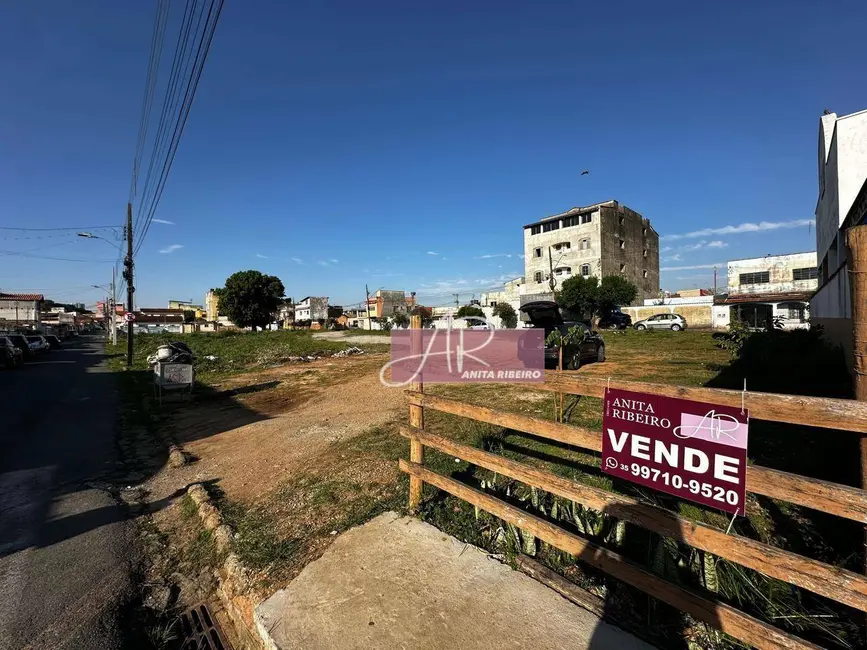 Terreno / Lote à venda, 2700m2 em Jardim Yara, Pouso Alegre - MG - imagem 3 Foto 3 de Terreno / Lote à venda, 2700m2 em Jardim Yara, Pouso Alegre - MG