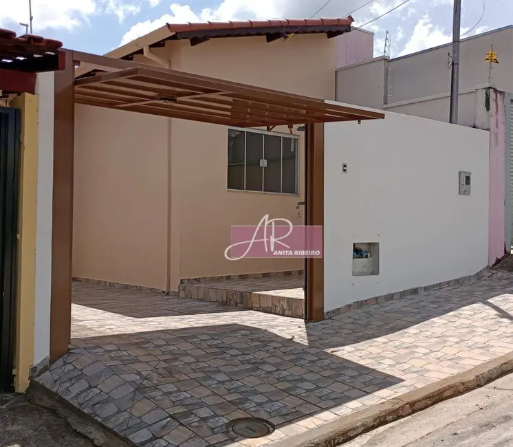 Foto 8 de Casa com 2 quartos à venda, 150m2 em Cidade Vergani, Pouso Alegre - MG