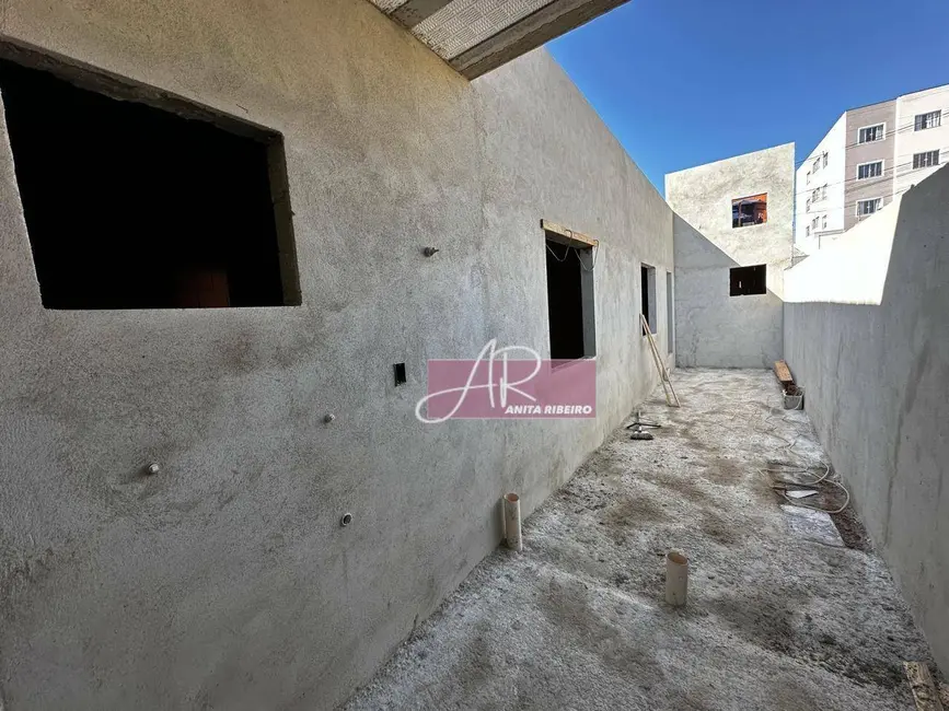 Foto 4 de Casa com 3 quartos à venda, 125m2 em Santo Expedito II, Pouso Alegre - MG