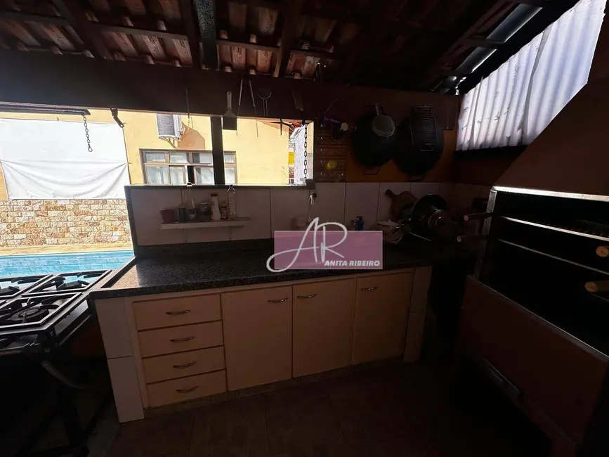 Casa com 6 quartos à venda, 500m2 em Colinas de Santa Bárbara, Pouso Alegre - MG - imagem 4 Foto 4 de Casa com 6 quartos à venda, 500m2 em Colinas de Santa Bárbara, Pouso Alegre - MG