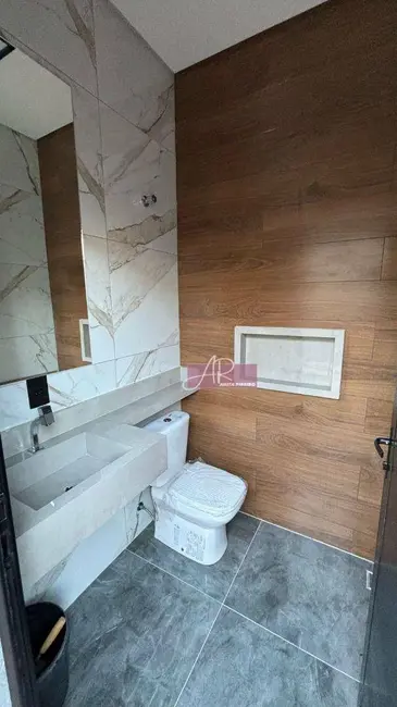 Casa com 3 quartos à venda, 317m2 em Pouso Alegre - MG - imagem 4 Foto 4 de Casa com 3 quartos à venda, 317m2 em Pouso Alegre - MG