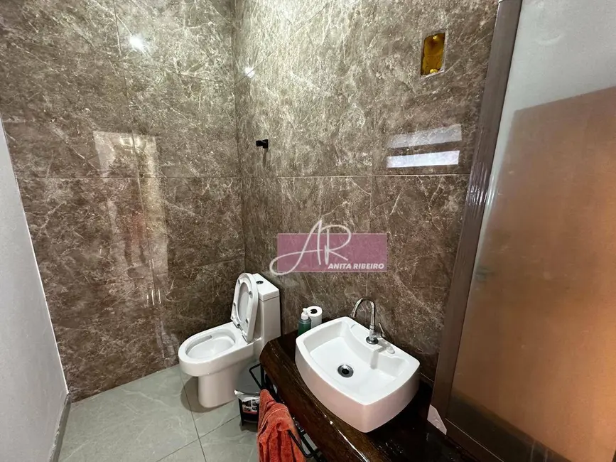 Foto 9 de Casa com 5 quartos à venda, 744m2 em Cidade Vergani, Pouso Alegre - MG