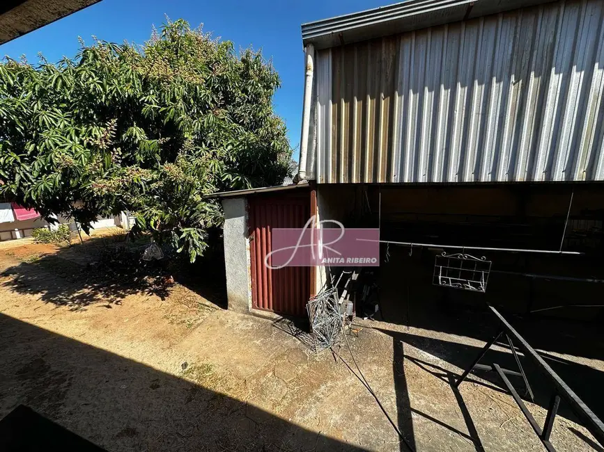 Foto 6 de Casa com 5 quartos à venda, 744m2 em Cidade Vergani, Pouso Alegre - MG