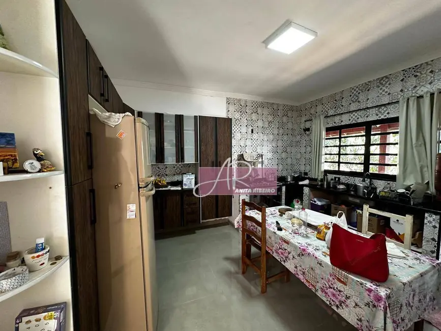 Foto 7 de Casa com 5 quartos à venda, 744m2 em Cidade Vergani, Pouso Alegre - MG