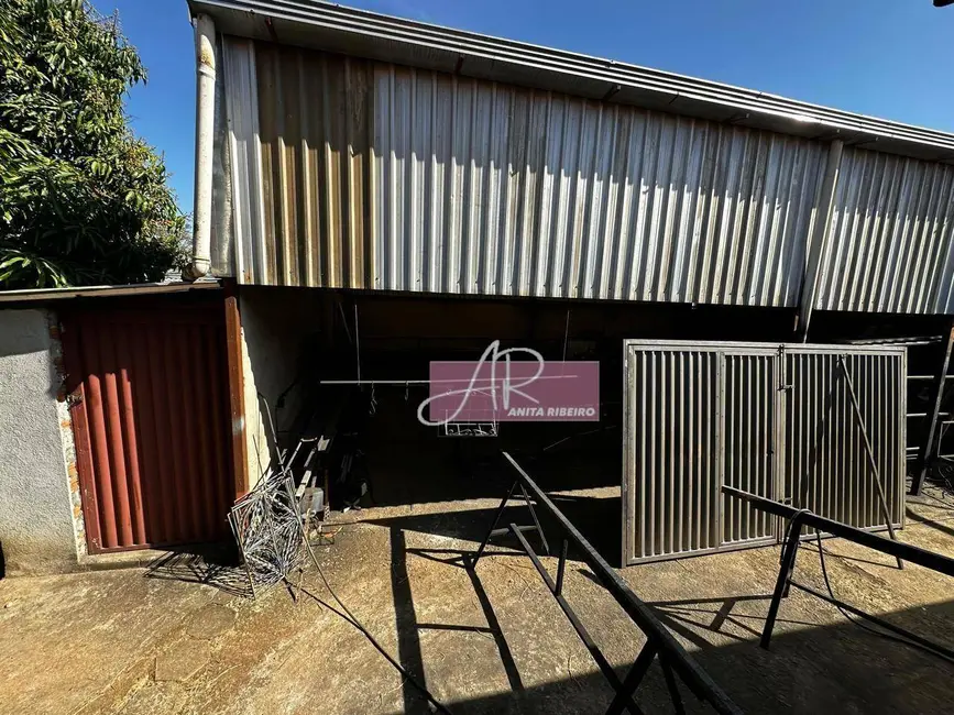 Foto 5 de Casa com 5 quartos à venda, 744m2 em Cidade Vergani, Pouso Alegre - MG