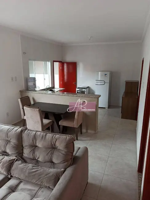 Foto 2 de Casa com 2 quartos à venda, 100m2 em Santo Expedito, Pouso Alegre - MG