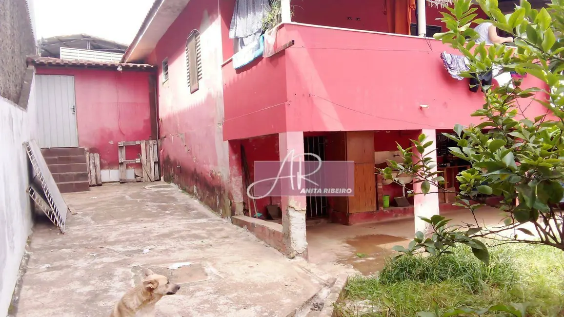 Casa com 2 quartos à venda, 200m2 em Jardim Aeroporto, Pouso Alegre - MG - imagem 6 Foto 6 de Casa com 2 quartos à venda, 200m2 em Jardim Aeroporto, Pouso Alegre - MG