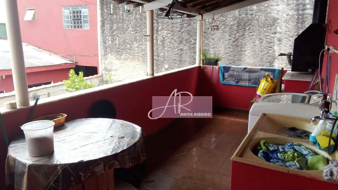 Casa com 2 quartos à venda, 200m2 em Jardim Aeroporto, Pouso Alegre - MG - imagem 3 Foto 3 de Casa com 2 quartos à venda, 200m2 em Jardim Aeroporto, Pouso Alegre - MG
