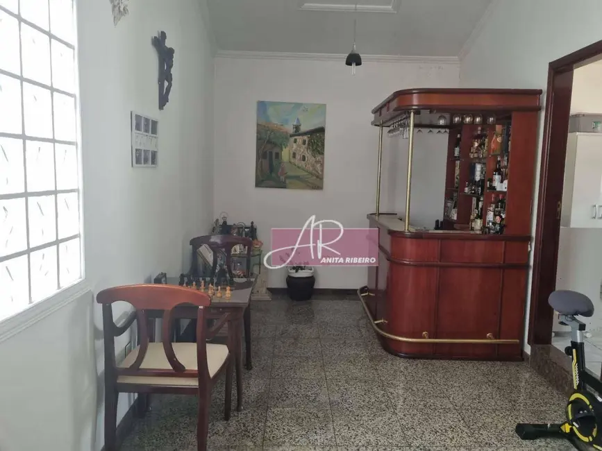 Foto 7 de Casa com 4 quartos à venda, 450m2 em Pouso Alegre - MG