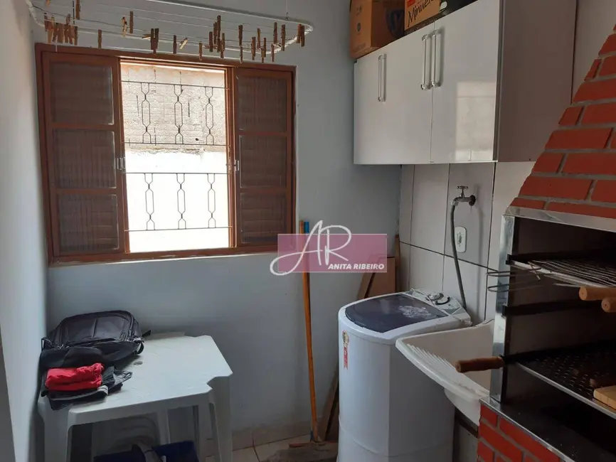 Foto 3 de Casa com 1 quarto à venda, 60m2 em Nossa Senhora Aparecida, Pouso Alegre - MG