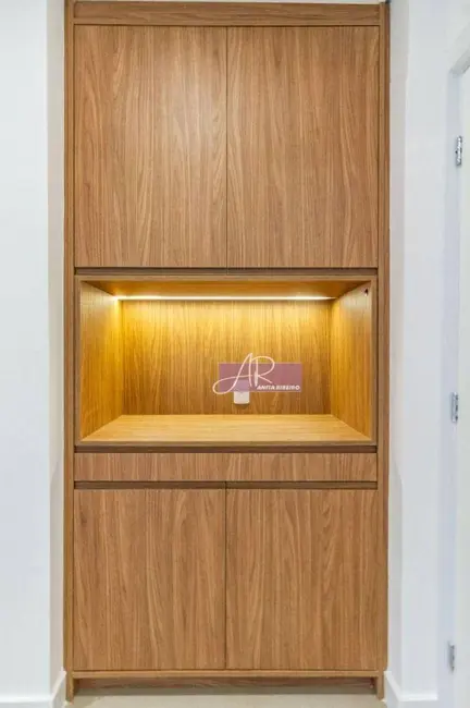 Apartamento com 3 quartos à venda, 143m2 em Higienópolis, São Paulo - SP - imagem 3 Foto 3 de Apartamento com 3 quartos à venda, 143m2 em Higienópolis, São Paulo - SP