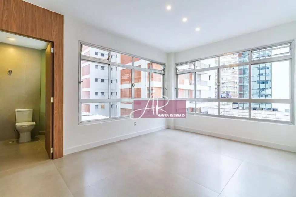 Apartamento com 3 quartos à venda, 143m2 em Higienópolis, São Paulo - SP - imagem 4 Foto 4 de Apartamento com 3 quartos à venda, 143m2 em Higienópolis, São Paulo - SP