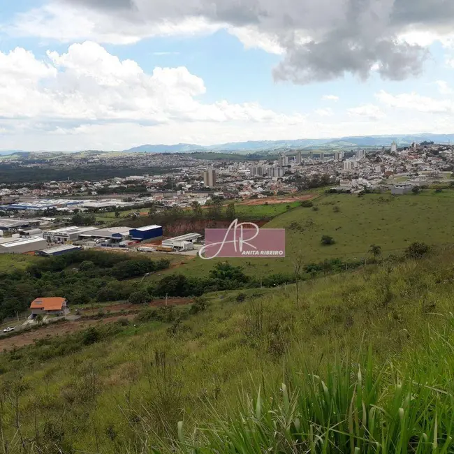 Terreno / Lote à venda, 1900m2 em Pouso Alegre - MG - imagem 3 Foto 3 de Terreno / Lote à venda, 1900m2 em Pouso Alegre - MG