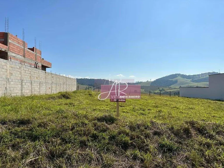 Foto 1 de Terreno / Lote à venda, 408m2 em Residencial Astúrias, Pouso Alegre - MG