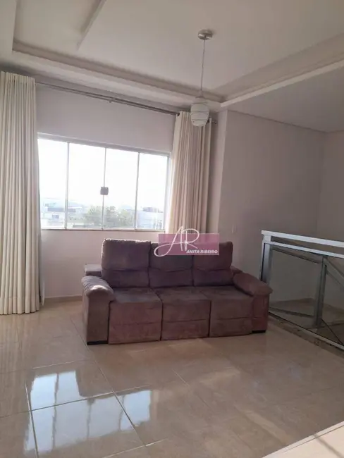 Foto 4 de Casa com 2 quartos à venda, 240m2 em Pão de Açúcar, Pouso Alegre - MG