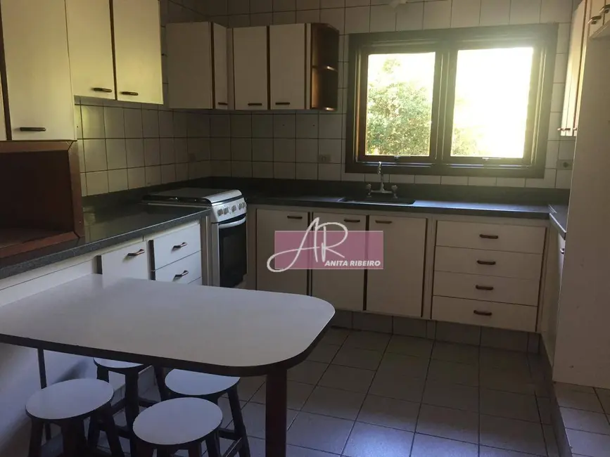 Foto 8 de Casa com 6 quartos à venda, 818m2 em Pouso Alegre - MG