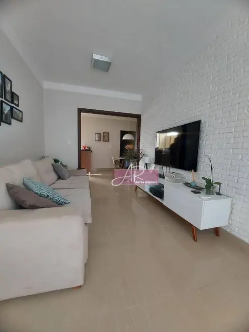 Foto 1 de Apartamento com 3 quartos à venda, 109m2 em Nhá Chica, Pouso Alegre - MG