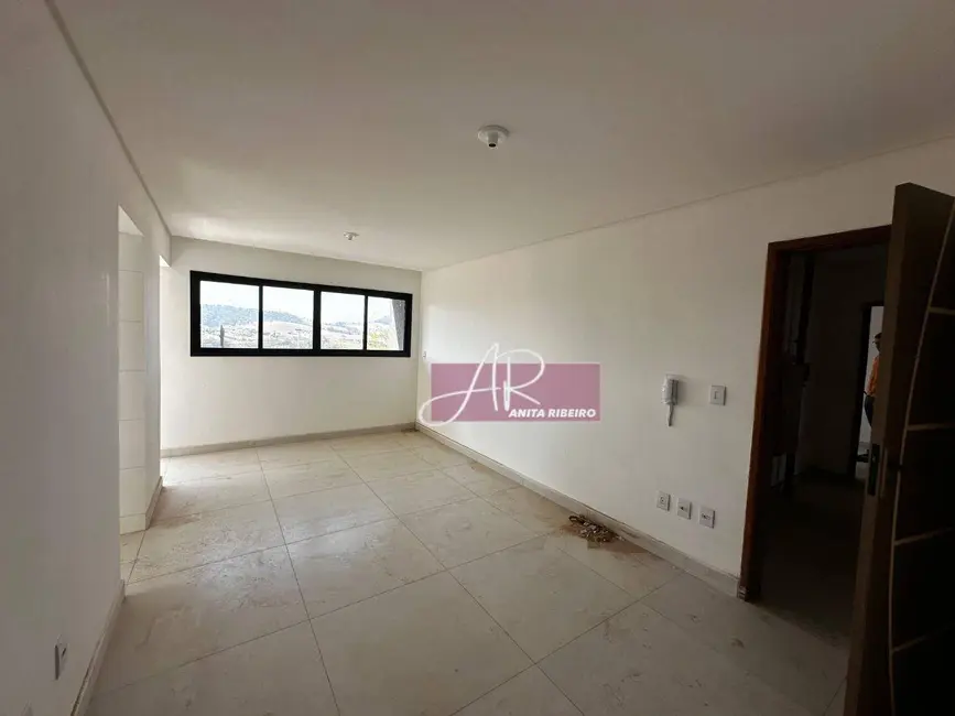 Foto 3 de Apartamento com 2 quartos à venda, 67m2 em Pouso Alegre - MG