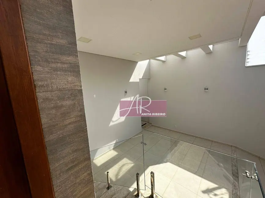 Foto 4 de Casa com 3 quartos à venda, 302m2 em Pousada dos Campos III, Pouso Alegre - MG