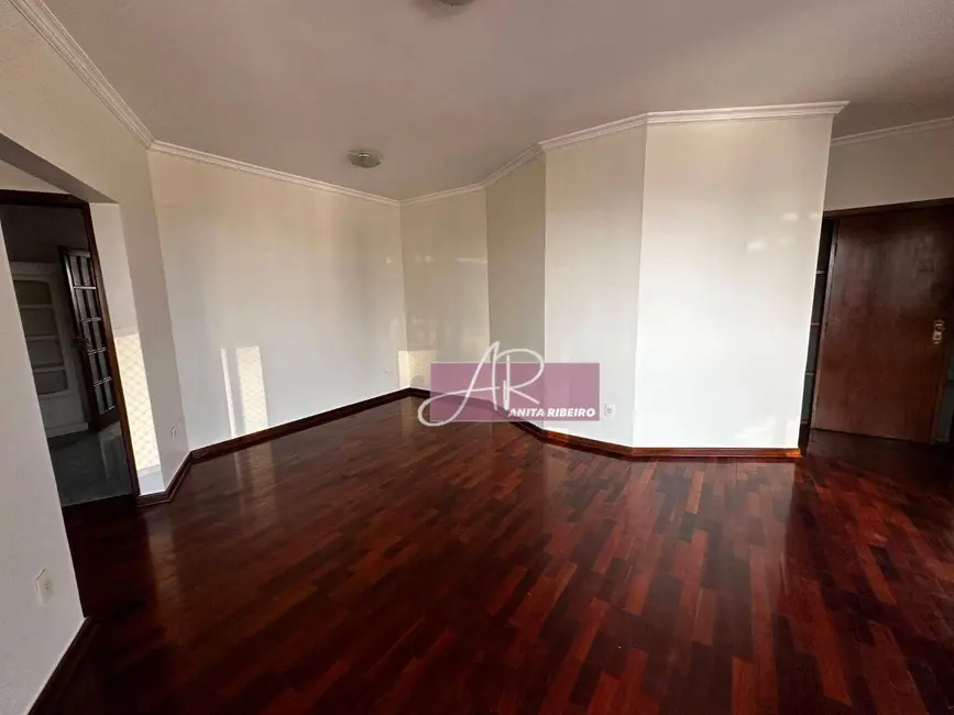 Foto 2 de Apartamento com 3 quartos à venda, 140m2 em Santa Lúcia, Pouso Alegre - MG