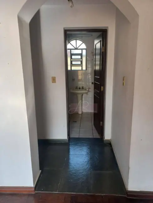 Casa com 5 quartos à venda, 270m2 em Centro, Pouso Alegre - MG - imagem 7 Foto 7 de Casa com 5 quartos à venda, 270m2 em Centro, Pouso Alegre - MG