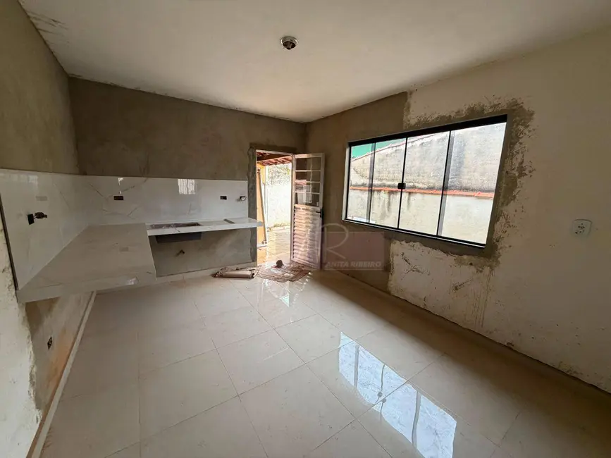 Foto 2 de Casa com 2 quartos à venda, 125m2 em Pouso Alegre - MG