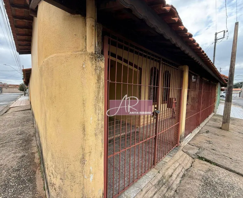 Casa com 2 quartos à venda, 125m2 em Pouso Alegre - MG - imagem 4 Foto 4 de Casa com 2 quartos à venda, 125m2 em Pouso Alegre - MG