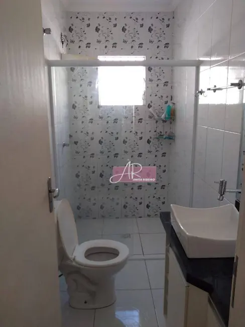 Foto 8 de Casa com 2 quartos à venda, 120m2 em Jardim Califórnia, Pouso Alegre - MG