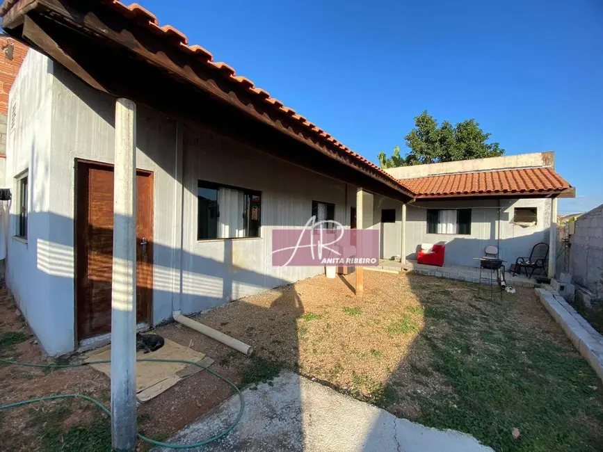 Casa com 2 quartos à venda, 200m2 em Pouso Alegre - MG - imagem 3 Foto 3 de Casa com 2 quartos à venda, 200m2 em Pouso Alegre - MG