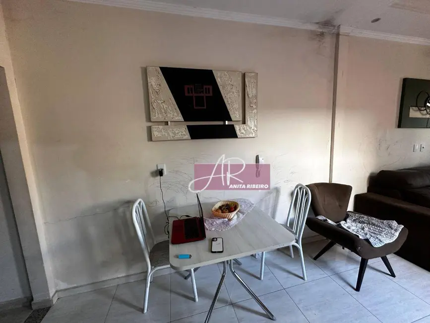 Foto 4 de Casa com 2 quartos à venda, 100m2 em Pouso Alegre - MG