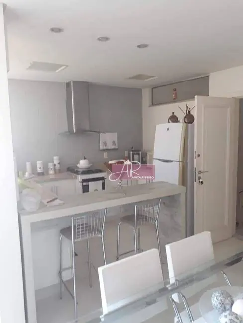 Apartamento com 3 quartos à venda, 200m2 em Centro, Pouso Alegre - MG - imagem 6 Foto 6 de Apartamento com 3 quartos à venda, 200m2 em Centro, Pouso Alegre - MG