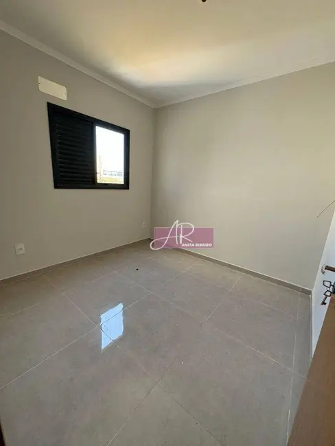 Foto 6 de Apartamento com 2 quartos à venda, 66m2 em Pouso Alegre - MG