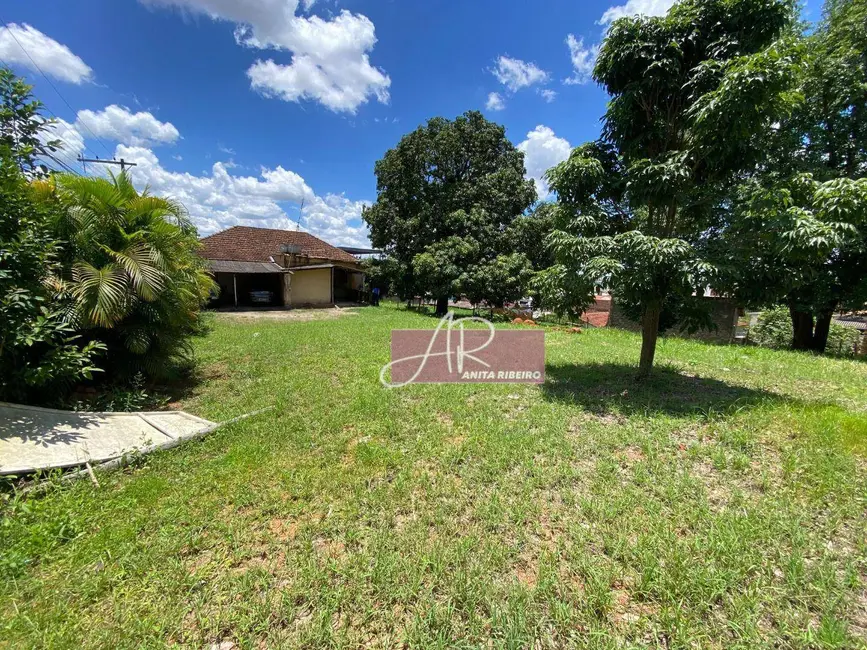 Foto 1 de Terreno / Lote à venda, 1297m2 em São João, Pouso Alegre - MG