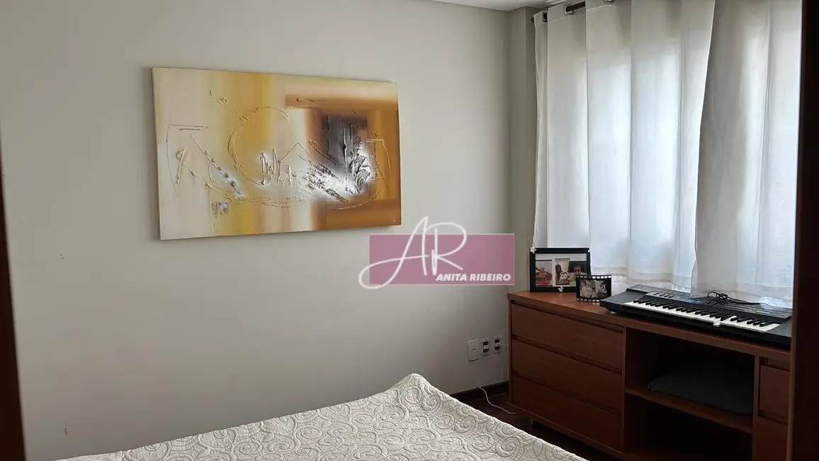 Foto 8 de Casa com 5 quartos à venda, 340m2 em Pouso Alegre - MG