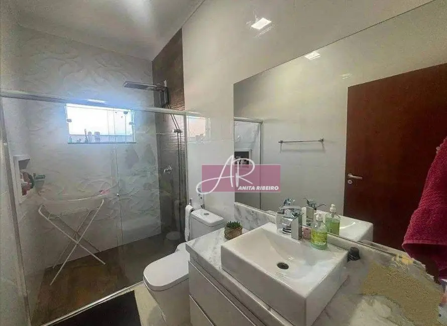Casa com 3 quartos à venda, 300m2 em Colinas de Santa Bárbara, Pouso Alegre - MG - imagem 8 Foto 8 de Casa com 3 quartos à venda, 300m2 em Colinas de Santa Bárbara, Pouso Alegre - MG