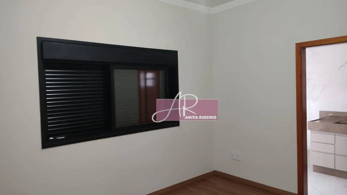 Foto 5 de Casa com 3 quartos à venda, 330m2 em Pouso Alegre - MG