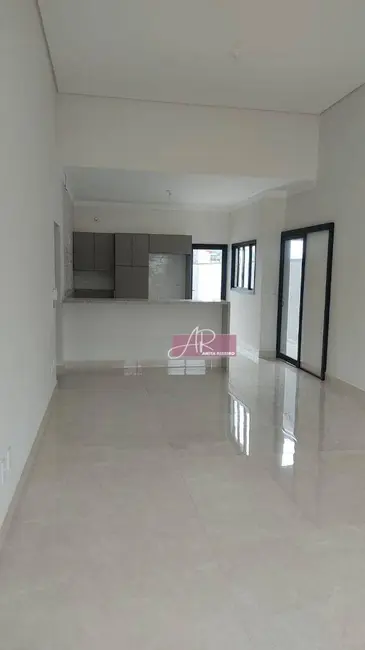 Foto 2 de Casa com 3 quartos à venda, 330m2 em Pouso Alegre - MG