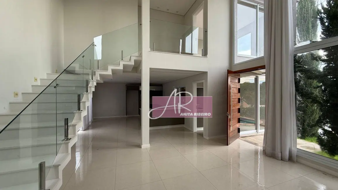 Casa com 4 quartos à venda, 359m2 em Pouso Alegre - MG - imagem 2 Foto 2 de Casa com 4 quartos à venda, 359m2 em Pouso Alegre - MG