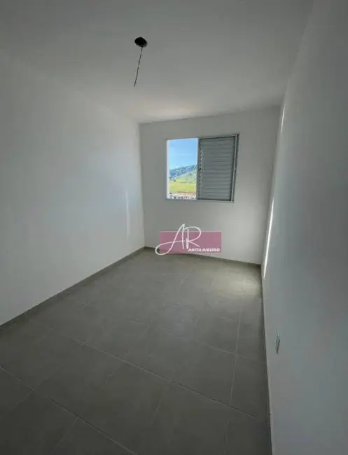 Foto 5 de Apartamento com 2 quartos à venda, 49m2 em Pouso Alegre - MG
