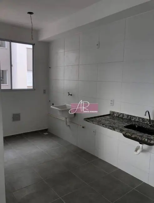Foto 4 de Apartamento com 2 quartos à venda, 49m2 em Pouso Alegre - MG
