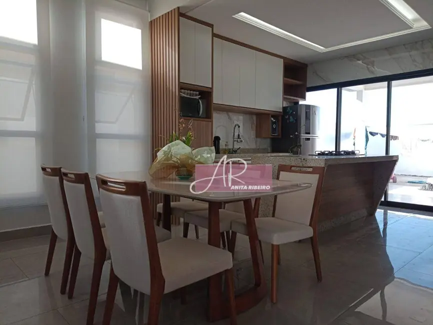 Foto 5 de Casa com 3 quartos à venda, 300m2 em Pouso Alegre - MG