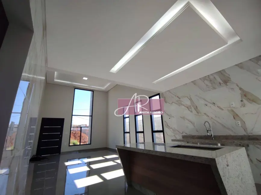 Foto 4 de Casa com 3 quartos à venda, 300m2 em Pouso Alegre - MG