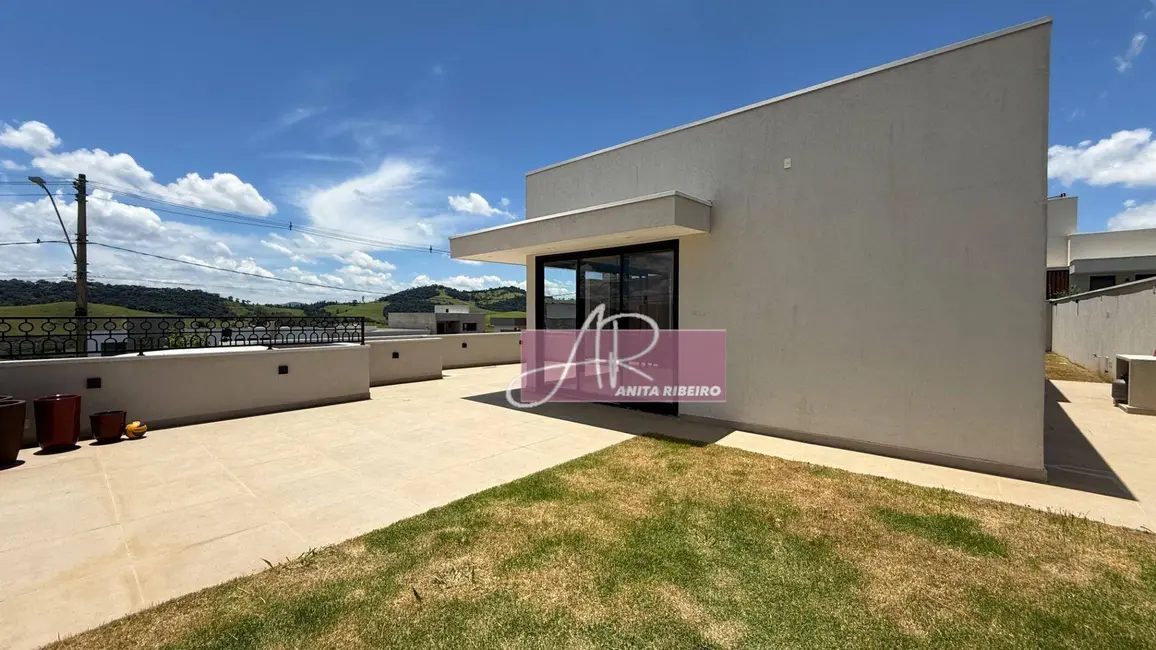 Foto 3 de Casa com 4 quartos à venda, 418m2 em Pouso Alegre - MG