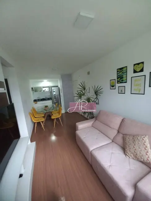 Foto 2 de Apartamento com 2 quartos à venda, 49m2 em Pouso Alegre - MG