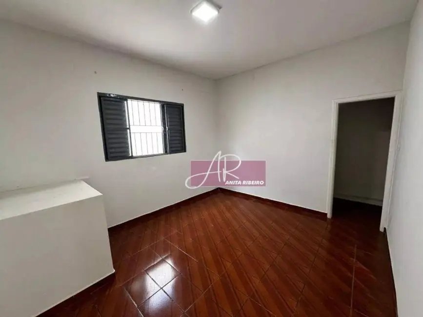 Casa com 4 quartos à venda, 100m2 em Centro, Pouso Alegre - MG - imagem 4 Foto 4 de Casa com 4 quartos à venda, 100m2 em Centro, Pouso Alegre - MG
