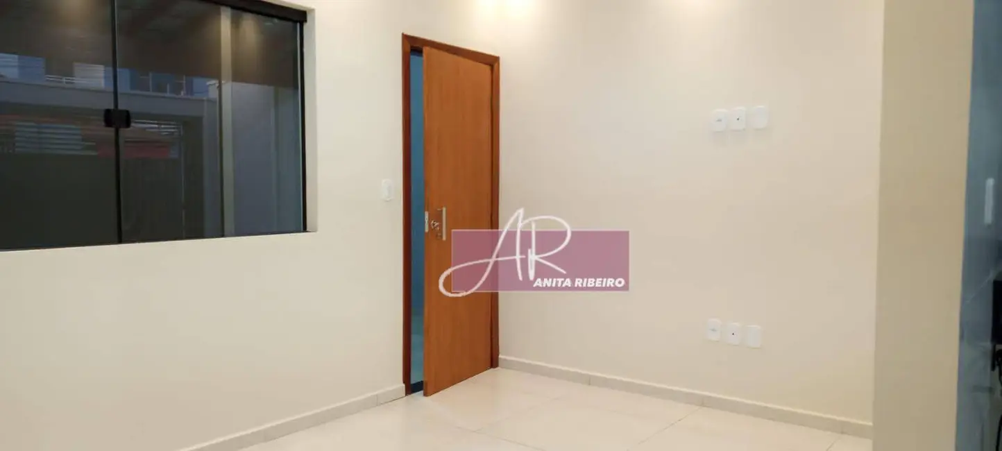 Foto 3 de Casa com 3 quartos à venda, 185m2 em Cidade Vergani, Pouso Alegre - MG