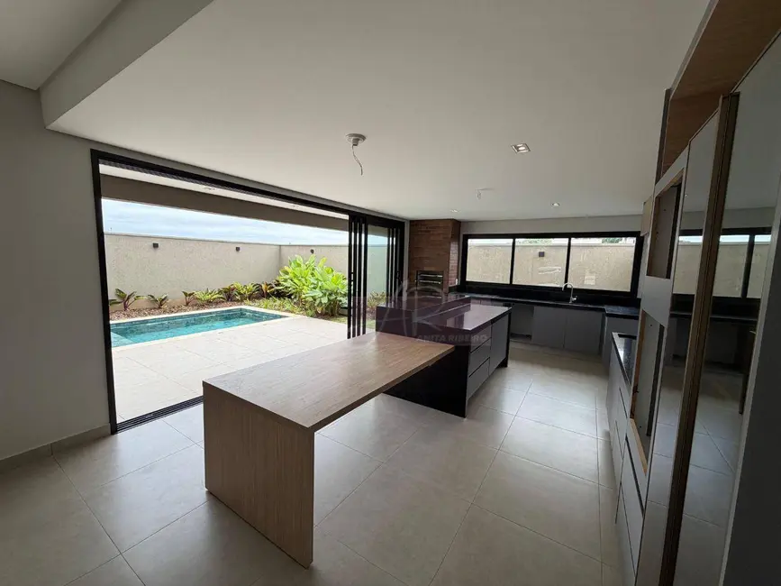 Casa de Condomínio com 4 quartos à venda, 300m2 em Belo Horizonte, Pouso Alegre - MG - imagem 6 Foto 6 de Casa de Condomínio com 4 quartos à venda, 300m2 em Belo Horizonte, Pouso Alegre - MG