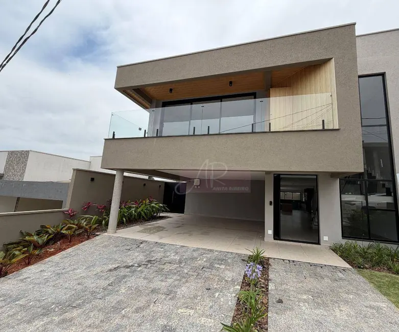 Casa de Condomínio com 4 quartos à venda, 300m2 em Belo Horizonte, Pouso Alegre - MG - imagem 3 Foto 3 de Casa de Condomínio com 4 quartos à venda, 300m2 em Belo Horizonte, Pouso Alegre - MG