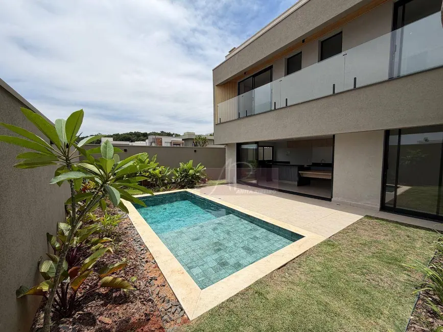 Casa de Condomínio com 4 quartos à venda, 300m2 em Belo Horizonte, Pouso Alegre - MG - imagem 2 Foto 2 de Casa de Condomínio com 4 quartos à venda, 300m2 em Belo Horizonte, Pouso Alegre - MG